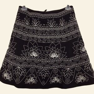 Cute Talbots flare embroidered skirt